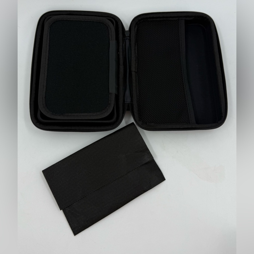 Digicharge Hard Carrying Case for 5 Inch Garmin Drive 52 51 Drivesmart Black
